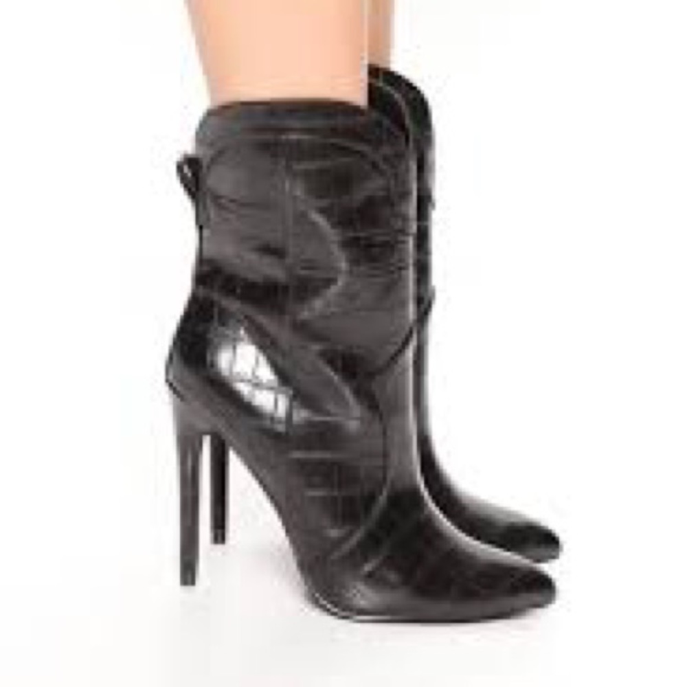 NWOT Fashion Nova Stiletto Booties sz 11